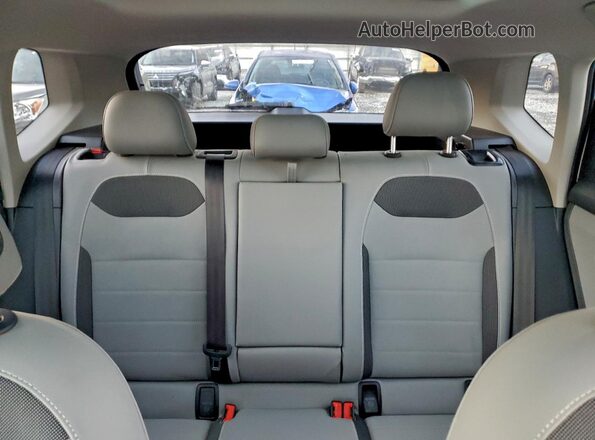 3VVLX7B24NM035405 2022 VOLKSWAGEN TAOS White Vista de los asientos traseros