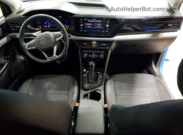 3VVLX7B29RM084072 2024 VOLKSWAGEN TAOS Blue Widok deski rozdzielczej