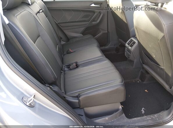 3VVMB7AX8RM182395 2024 VOLKSWAGEN TIGUAN Gray Вид наклейки з VIN-кодом