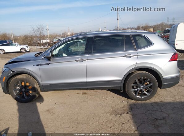 3VVMB7AX8RM182395 2024 VOLKSWAGEN TIGUAN Gray Панорамний вид салону 360°