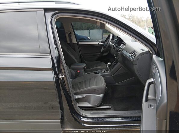 3VVRB7AX5RM202933 2024 VOLKSWAGEN TIGUAN Black Вид салону спереду