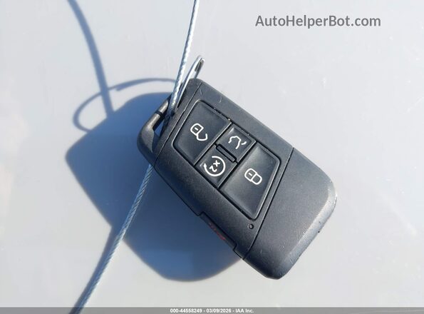 3VVRX7B29NM007674 2022 VOLKSWAGEN TAOS Белый Вид панели приборов