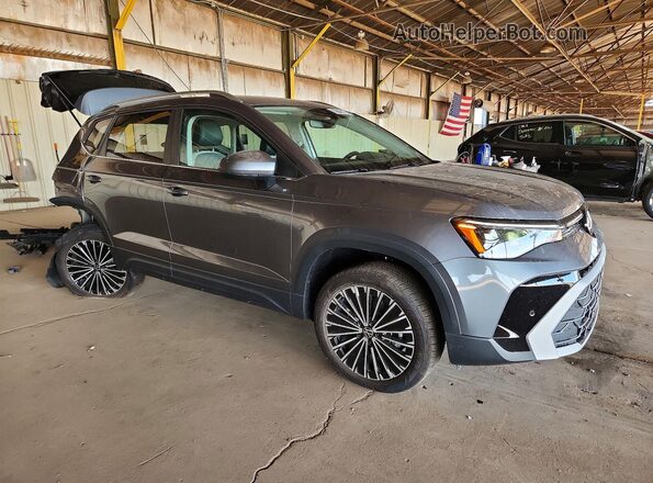 3VVSC7B24TM012047 2026 VOLKSWAGEN TAOS Серый Передняя правая четверть