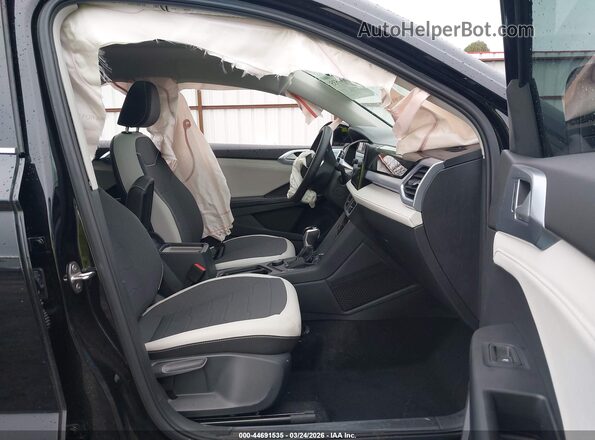3VVVC7B25SM058501 2025 VOLKSWAGEN TAOS Черный Вид салона спереди