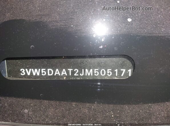 3VW5DAAT2JM505171 2018 VOLKSWAGEN BEETLE Синий Вид подкапотного пространства