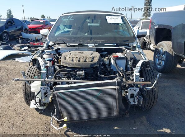 3VW5DAAT8JM503232 2018 VOLKSWAGEN BEETLE White Rear interior view