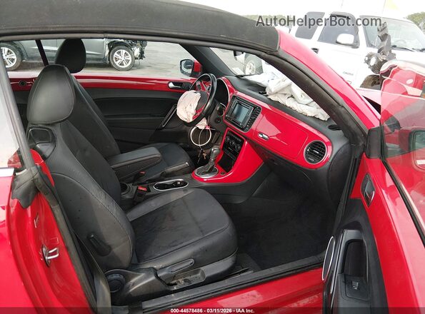 3VW5DAAT8JM504848 2018 VOLKSWAGEN BEETLE Красный Вид салона спереди