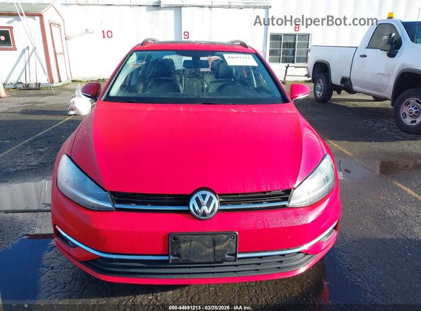 3VWD17AU5JM768030 2018 VOLKSWAGEN GOLF Красный Вид панели приборов