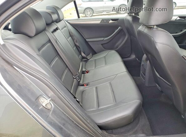 3VWDB7AJ1HM221639 2017 VOLKSWAGEN JETTA Gray Vista de los asientos traseros