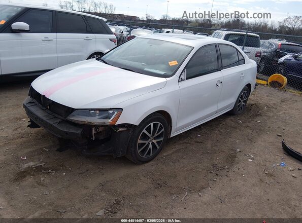 3VWDB7AJ9HM337624 2017 VOLKSWAGEN JETTA Белый Передняя левая четверть