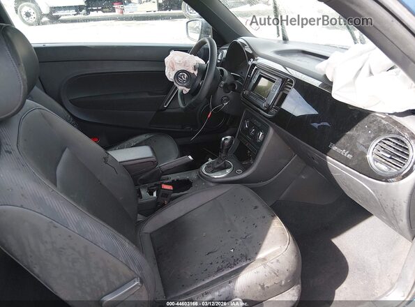 3VWF17AT9HM624264 2017 VOLKSWAGEN BEETLE Синий Вид салона спереди