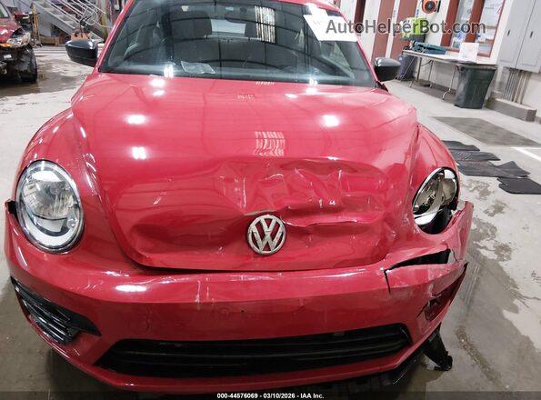 3VWFD7AT1JM707488 2018 VOLKSWAGEN BEETLE Красный Вид щитка приборов