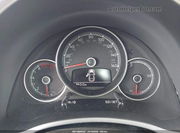 3VWJD7AT2JM702343 2018 VOLKSWAGEN BEETLE Черный Вид задних сидений