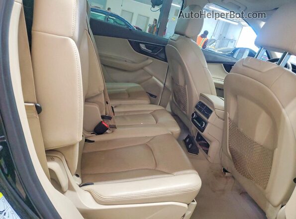 WA1LAAF76HD035161 2017 AUDI Q7 Blue Вид підкапотного простору