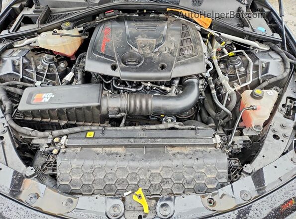 ZARFAEEN5H7542597 2017 ALFA ROMEO GIULIA Black Vista del compartimento del motor