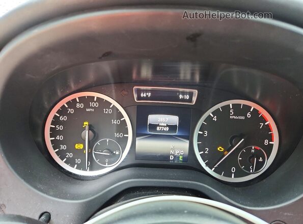 SJKCH5CP0HA022806 2017 INFINITI QX30 Black Widok tylnych siedzeń