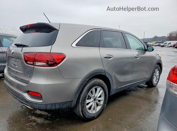 5XYPGDA51KG521656 2019 KIA SORENTO Серебряный Передняя правая четверть