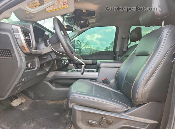 1FT8W2BTXSEC88944 2025 FORD F250 Blue Вид салону спереду