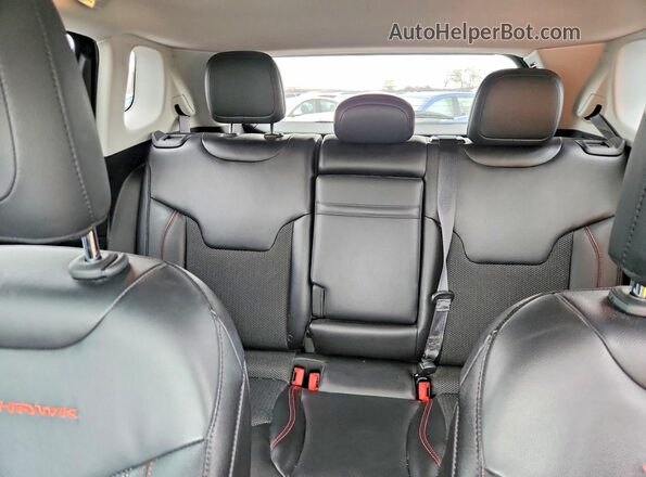 3C4NJDDB1HT624488 2017 JEEP COMPASS Black Vista interior trasera