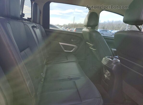 1N6BA1F2XGN511844 2016 NISSAN TITAN Серый Вид задней части салона