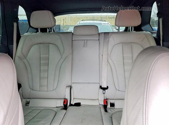 5UXCR6C52KLL21695 2019 BMW X5 Черный Вид задней части салона