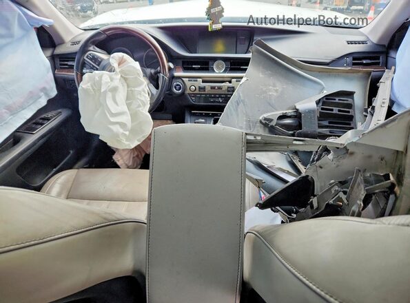 JTHBW1GG6H2139998 2017 LEXUS ES Белый Вид щитка приборов