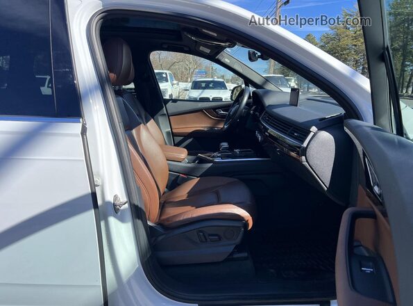 WA1LAAF70HD050870 2017 AUDI Q7 Белый Вид сзади