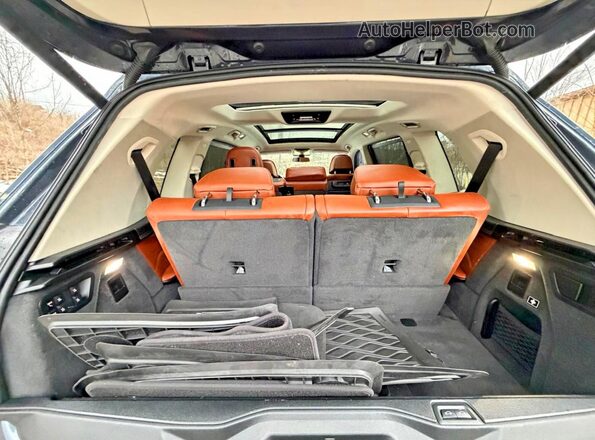 5UXCW2C52KLB43713 2019 BMW X7 Gray Widok wnętrza 360 stopni