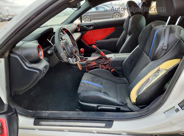 JF1ZDBS11S9701101 2025 SUBARU BRZ Белый Вид панели приборов