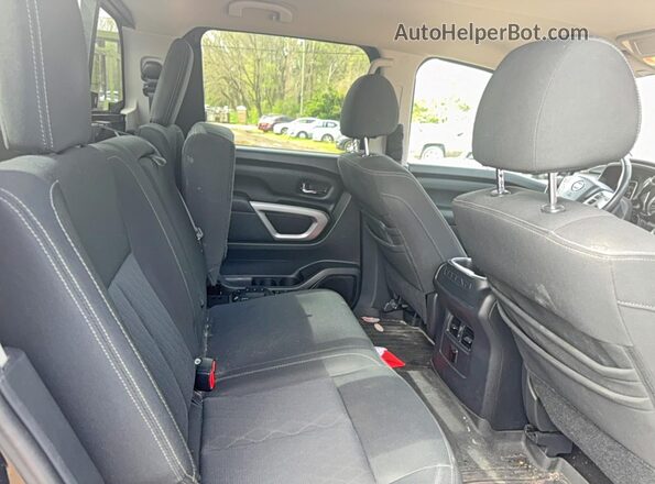 1N6BA1F45HN511513 2017 NISSAN TITAN Black Vista interior delantera