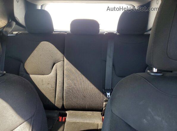 ZACCJBAT5GPD89575 2016 JEEP RENEGADE Red Vista interior trasera
