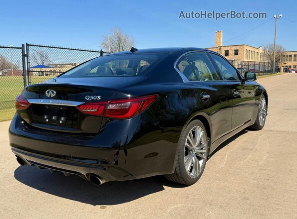 JN1EV7AP7JM363596 2018 INFINITI Q50 Черный Вид спереди