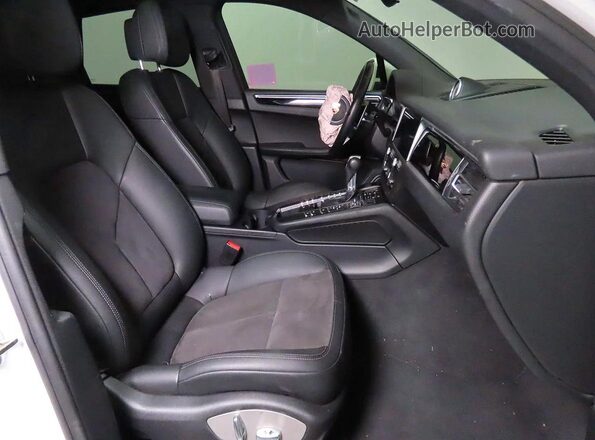 WP1AA2A52KLB07610 2019 PORSCHE MACAN Белый Вид сзади