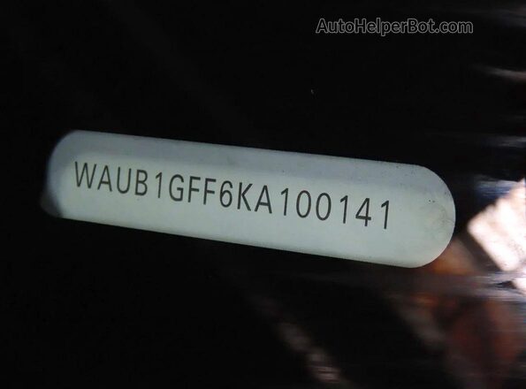 WAUB1GFF6KA100141 2019 AUDI S3 Blue Widok wnętrza z tyłu