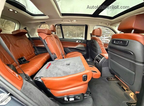 5UXCW2C52KLB43713 2019 BMW X7 Gray Widok wnętrza z przodu