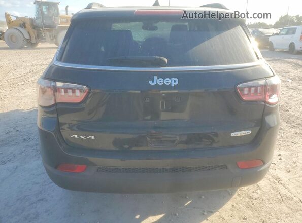 3C4NJDFB4NT118548 2022 JEEP COMPASS Черный Вид салона спереди