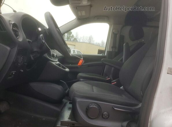 W1YV0CEY8N3964305 2022 MERCEDES-BENZ METRIS Белый Вид панели приборов