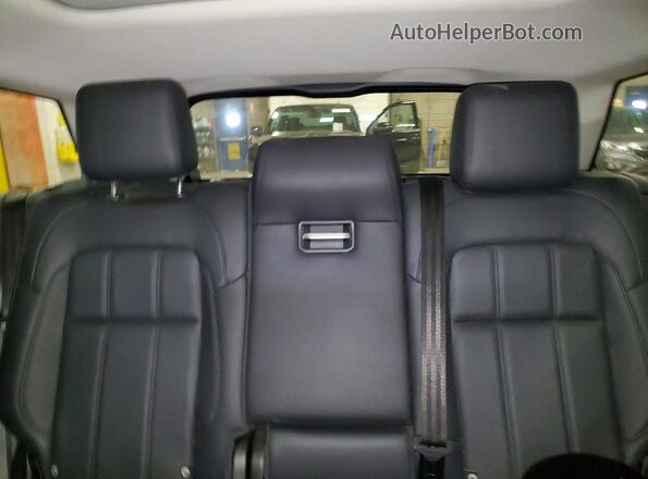 SALWR2RU5KA860399 2019 LAND ROVER RANGE Серебряный Вид задней части салона