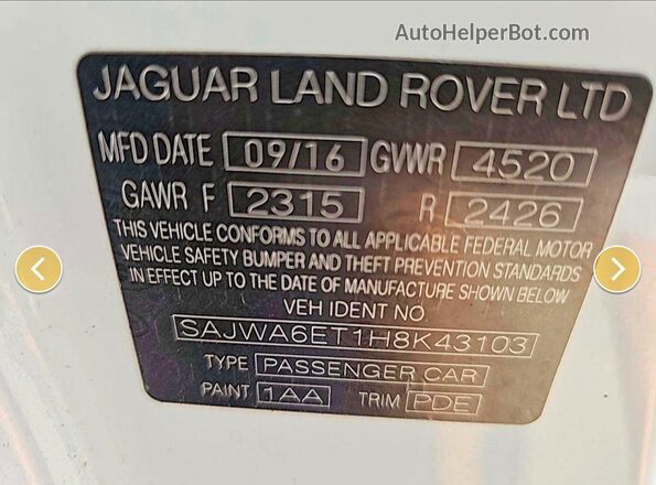 SAJWA6ET1H8K43103 2017 JAGUAR F-TYPE Белый Вид задней части салона