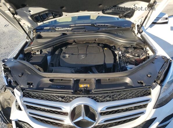 4JGDA5HB3JB081370 2018 MERCEDES-BENZ GLE White Widok komory silnika