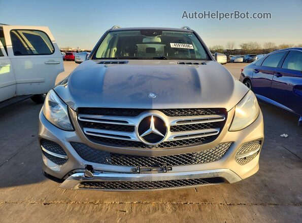 4JGDA5JB9GA687300 2016 MERCEDES-BENZ GLE Silver Widok z przodu