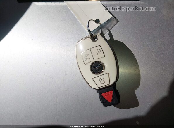 4JGDF6EE4HA806495 2017 MERCEDES-BENZ GLS 450 Белый Вид панели приборов