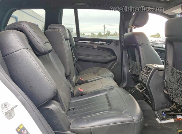 4JGDF6EE4HA942951 2017 MERCEDES-BENZ GLS White Вид задньої частини салону