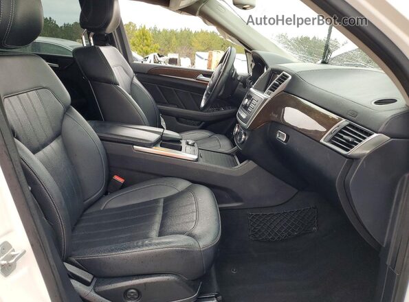 4JGDF6EE6GA687198 2016 MERCEDES-BENZ GL-CLASS Белый Вид салона спереди