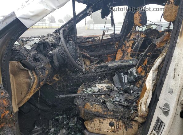 4JGDF6EE8HA895262 2017 MERCEDES-BENZ GLS Burn Widok wnętrza z przodu