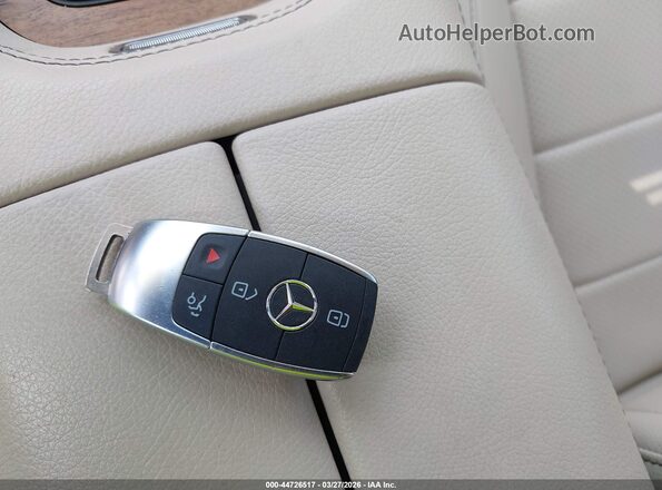 4JGFB4KB8NA710643 2022 MERCEDES-BENZ GLE 350 White Dashboard view