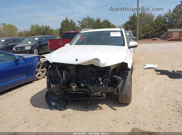 4JGFB4KB8NA710643 2022 MERCEDES-BENZ GLE 350 White Rear interior view