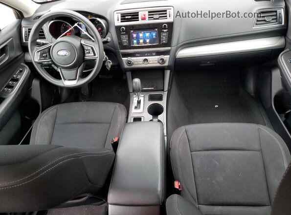 4S3BNAA66J3044541 2018 SUBARU LEGACY Синий Вид панели приборов