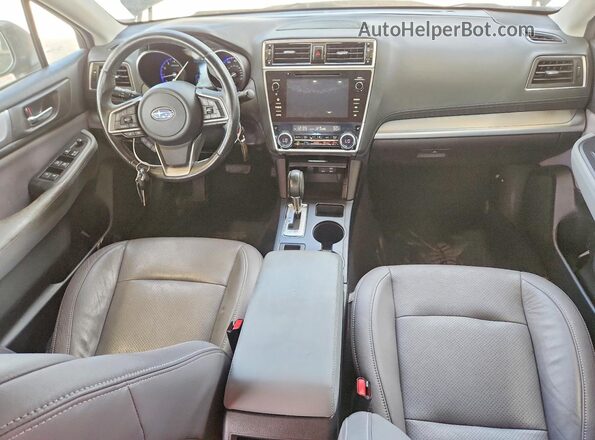 4S3BNAF64J3023003 2018 SUBARU LEGACY Синий Вид панели приборов