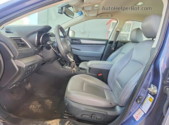 4S3BNAF64J3023003 2018 SUBARU LEGACY Синий Вид салона спереди